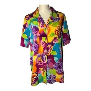 Vintage Maggie Sweet Short Sleeve Multicolor Floral Button-Down Shirt